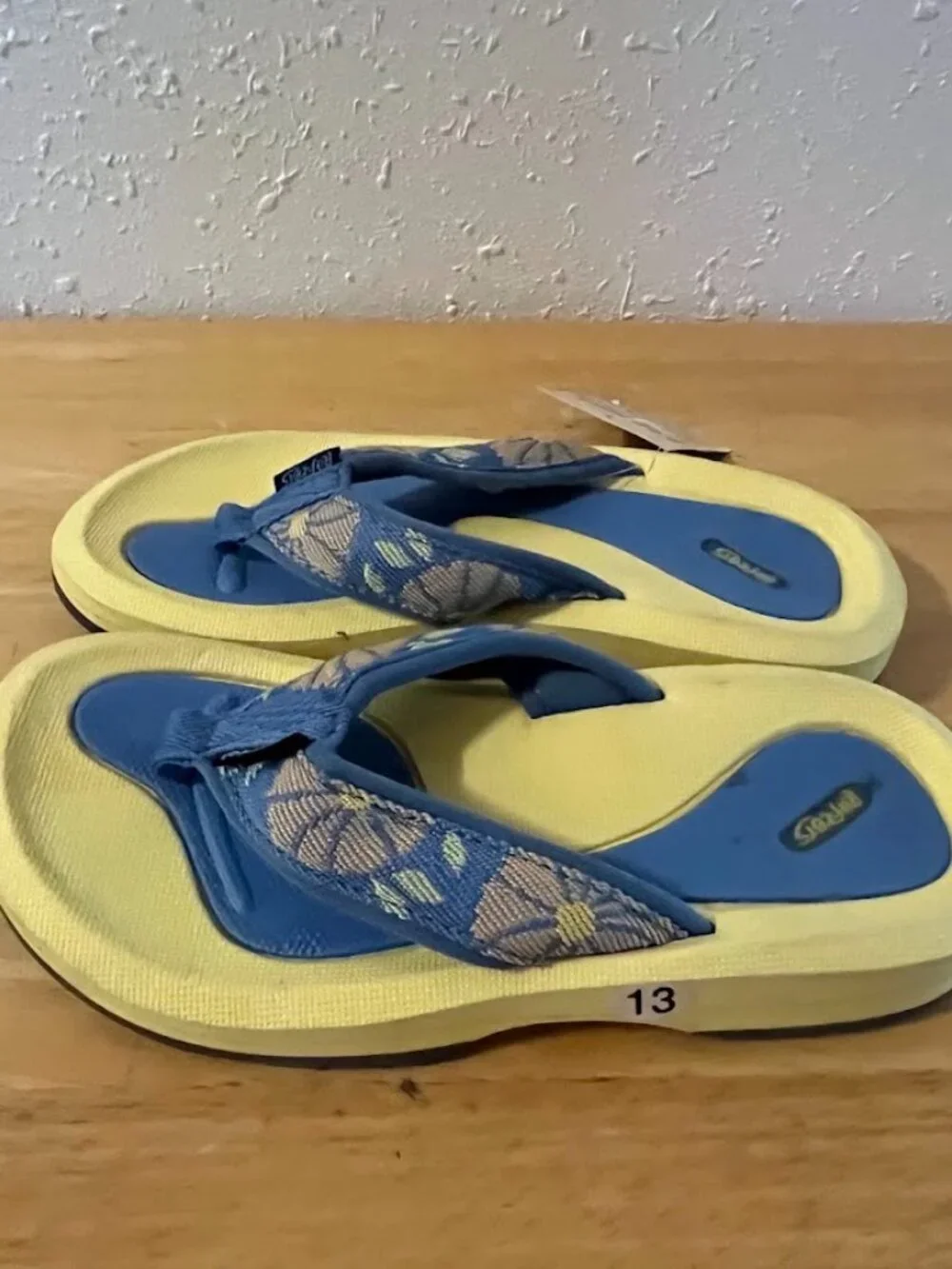 Rafters Flip Flops, Kids' Size 13 - New